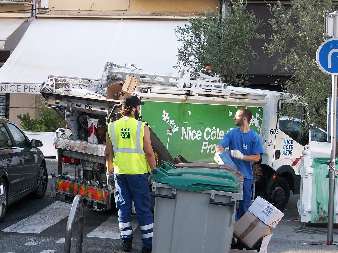 Waste collector in Nice
