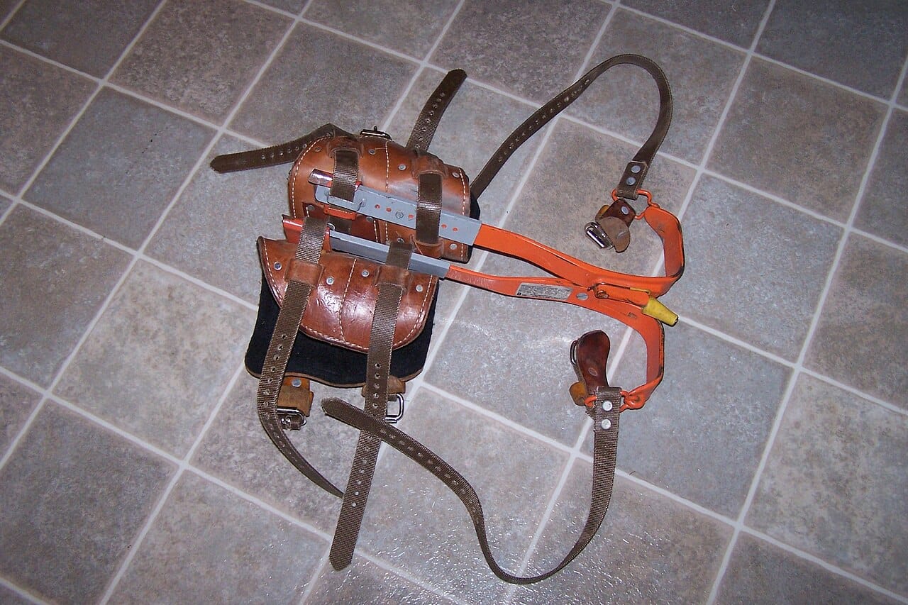 Lineman Climbing gear
