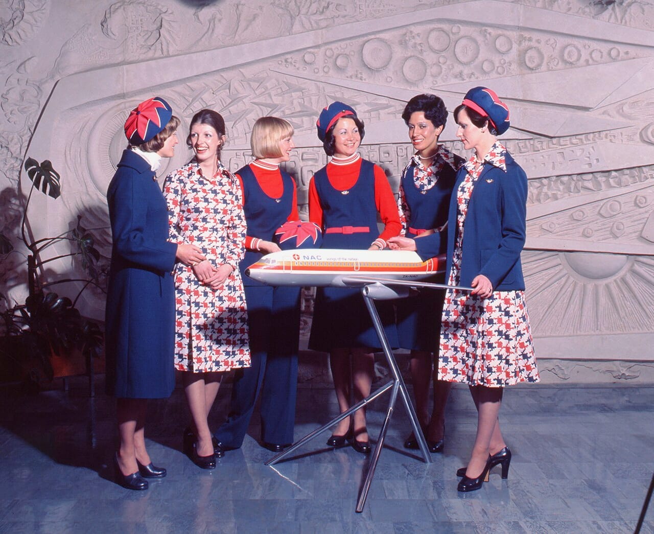 A 1975 uniform in two strong colours.