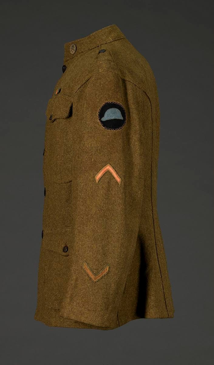 The same tunic from the back, showing an unbroken panel.