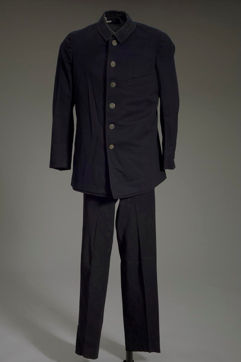 The uniform coat of Pullman porter Robert Thomas, around 1920.